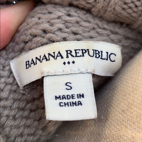 Banana Republic Tan Brown V-neck Sweater Top - Picture 9 of 10